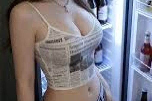 网红“迅猛龙特蕾莎”会员直播引热议因操作失误公开回应真相！